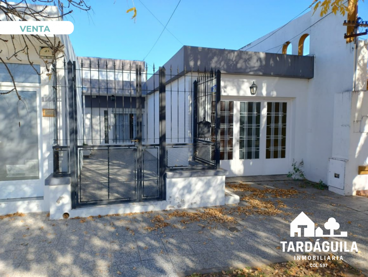 Vende casa sobre Dante Alighieri 