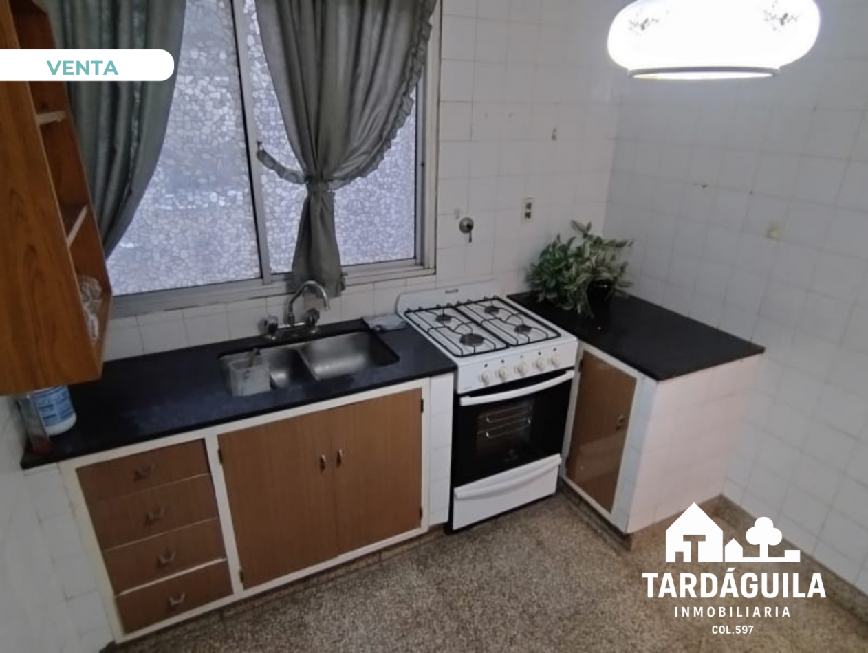 VENDE hermoso dpto sobre Pellegrini y 9 de julio 