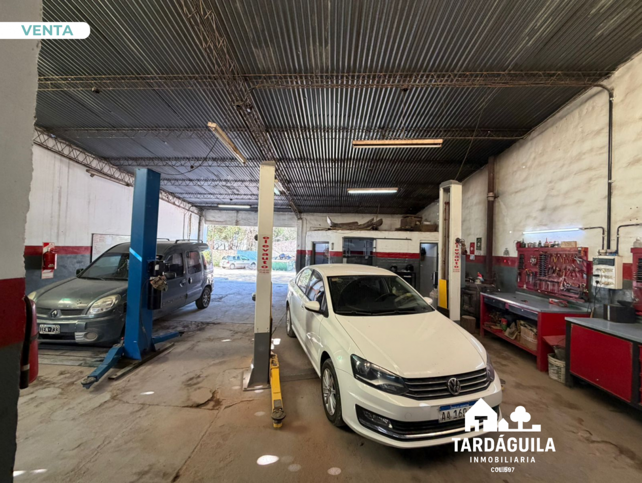 Amplio galpon en venta!