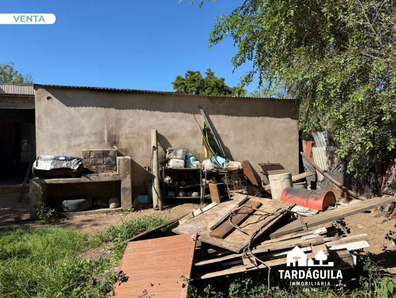 Amplio galpon en venta!