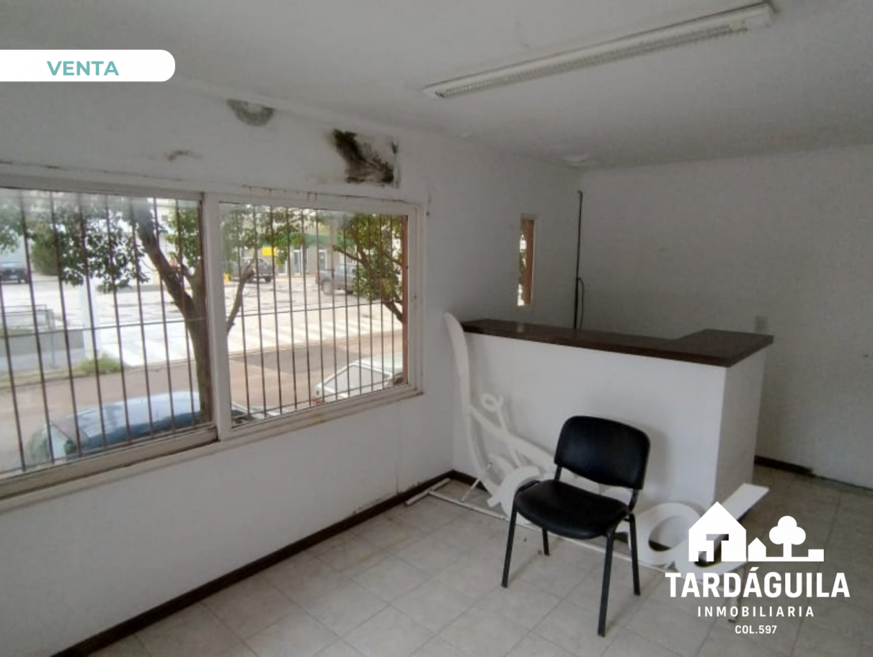 Inmueble en venta sobre calle Poblador Desconocido, a metros de Av Luro.