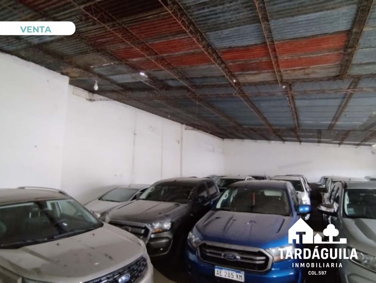 Inmueble en venta sobre calle Poblador Desconocido, a metros de Av Luro.