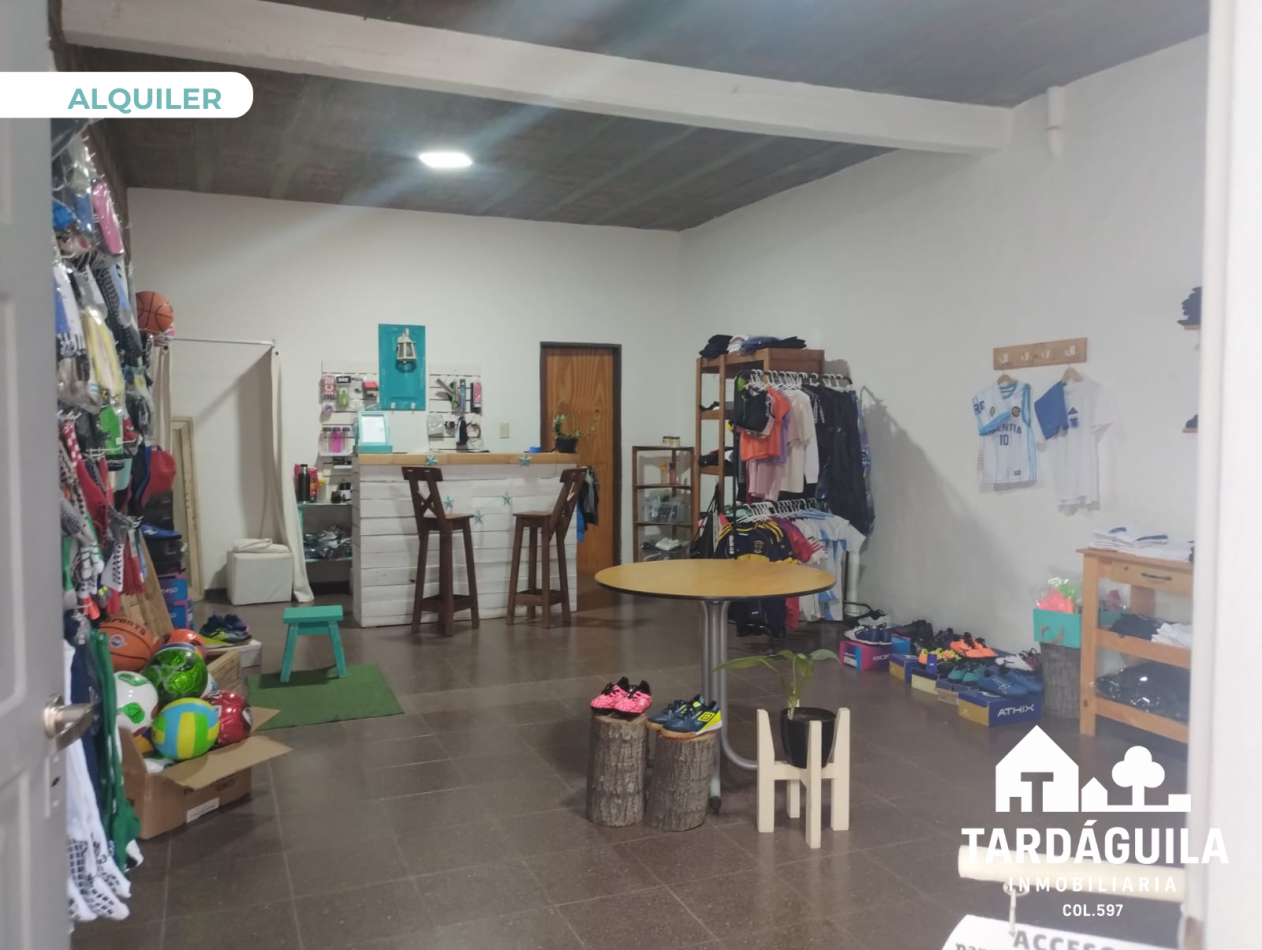 ALQUILER DISPONIBLE: salon comercial.