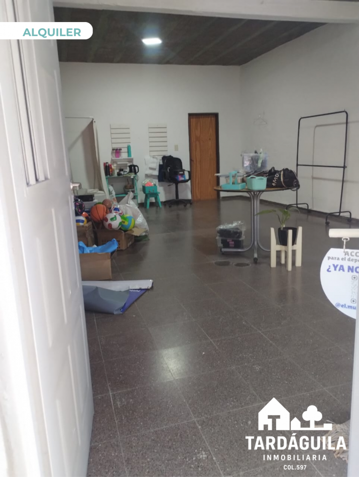 ALQUILER DISPONIBLE: salon comercial.