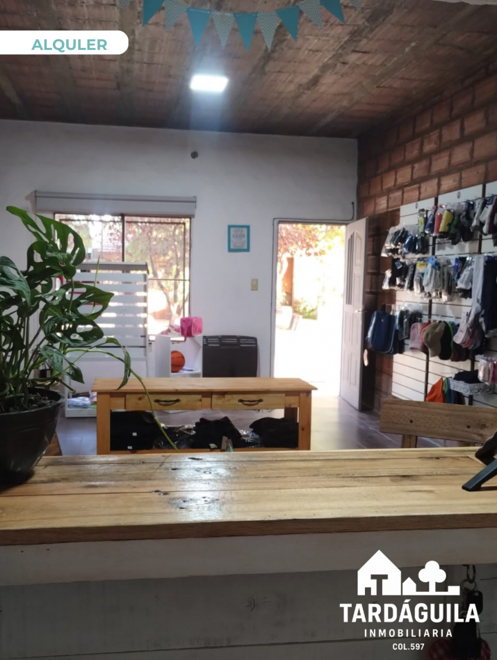 ALQUILER DISPONIBLE: salon comercial.